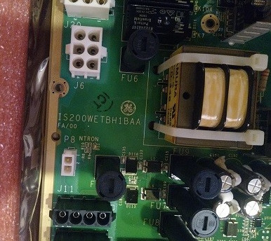 GE IS215WETAH1BB PLC de control industrial Mark VI de General Electric