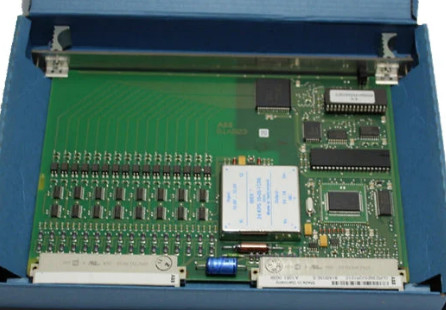 ABB 81AA03 GJR2394100R1210 Módulo de salida analógico utilizado para emitir señales analógicas