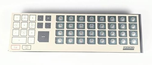 Foxboro P0903CW Combinación de 32 LED / interruptor de pares Un teclado numérico de 16 secciones y un NUM LOCK LED