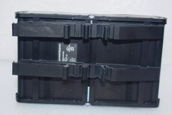 Foxboro P0916AA FBM201 /B/C/D Módulo de entrada analógica Contiene ocho canales de entrada analógica que aceptan un alambre 2