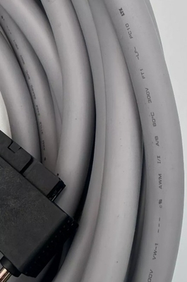 YOKOGAWA AKB331 Cable de señal de 50 a 50 pines para conexión entre SDV144/531/53A/541/SAT145 y la placa terminal