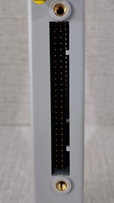 ADM52C YOKOGAWA Modulo de salida de contacto Transistor Modulo aislado de alta calidad de señal de contacto de 16 puntos