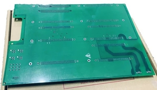 IS200ERBPG1A Modulo de procesador de GE Regulador de excitador de plano trasero Junta de circuitos Generadores Sistemas de energía