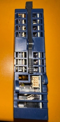 IC695CPE305 GE Ejecutar el control en tiempo real de los procesos de las máquinas y los sistemas de manipulación de materiales