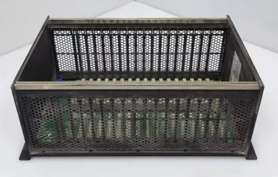 IC698CHS017 GE PACSystems RX7i Racks 17 ranuras de montaje frontal y trasero Configuración de la CPU y la E/S