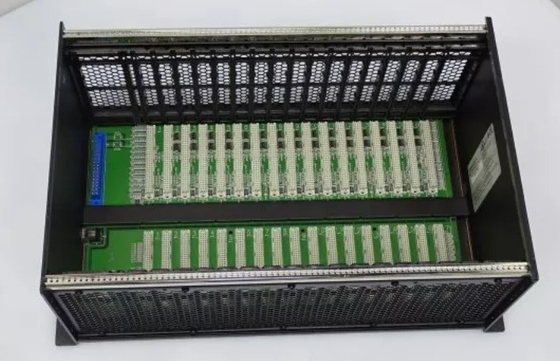 IC698CHS017 GE PACSystems RX7i Racks 17 ranuras de montaje frontal y trasero Configuración de la CPU y la E/S