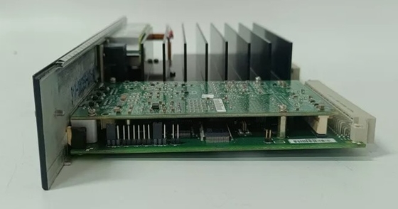 IC698CPE030 Unidad de procesamiento central de GE CPU se comunica con I/O y módulo de opción inteligente