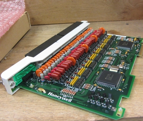 Honeywell 621-1180RC 115 VAC Digital Input Board 32 PT Modulo de control por control automático