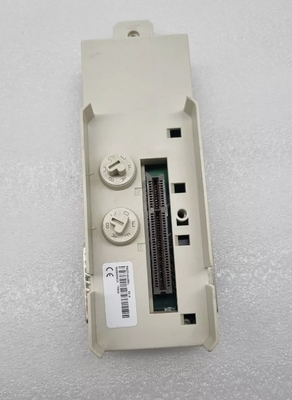 TP858 3BSE018138R1 Placa de base ABB para el módulo de interfaz DDCS