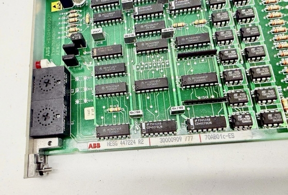 70AB01C-ES HESG 447224 R2 Tabla de control del módulo de salida binario ABB