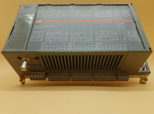 07KT97 GJR5253000R0160 Controlador de ventaja ABB 31 Unidad básica módulo PLC
