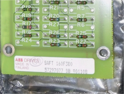 La tarjeta de coincidencia SAFT 160F 380 57297077 ABB