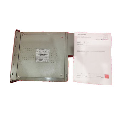 El PLC triple de T8292 ICS confiaba en la unidad de distribución de poder Rockwell Automation