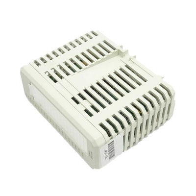 Recambios 3BSE008510R2 del PLC de la CA del CH 24V DC de la retransmisión 16 de la salida de DO810-EA ABB Digitaces