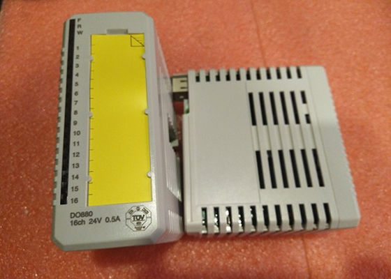 El módulo de salida de DO890 ABB S800 Digitaces 4 CH aisló los recambios 3BSC690074R1 del PLC del interfaz de la seguridad