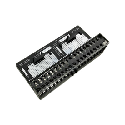 Inserción caliente baja General Electric del bloque de terminales del estilo de la barrera de la entrada-salida del campo de IC670CHS101 GE Fanuc GE