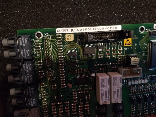 UBC717AE01 ABB UB C717 AE01 Unidades de fuente de alimentación Tablero de control PLC Repuestos HIEE300927R0001