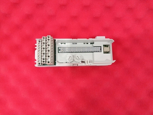Terminales 3BSE013231R1 de la señal de la unidad 1x8 de la terminación del módulo del acuerdo de TU811V1 ABB S800