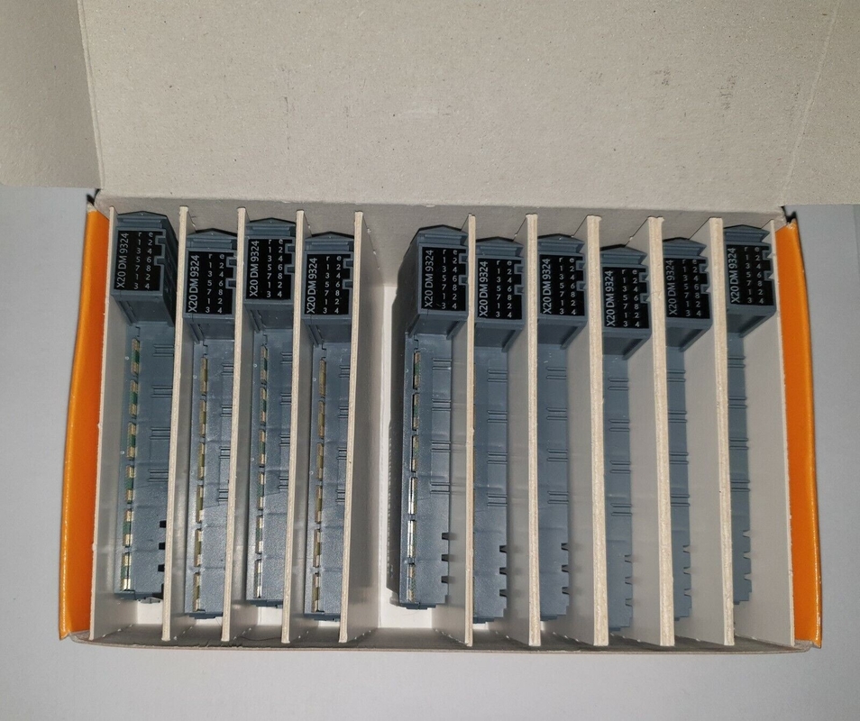 Módulo mezclado de Digitaces del SISTEMA del Plc X20 de la automatización de X20DM9324 B&amp;R con 8 entradas y 4 salidas