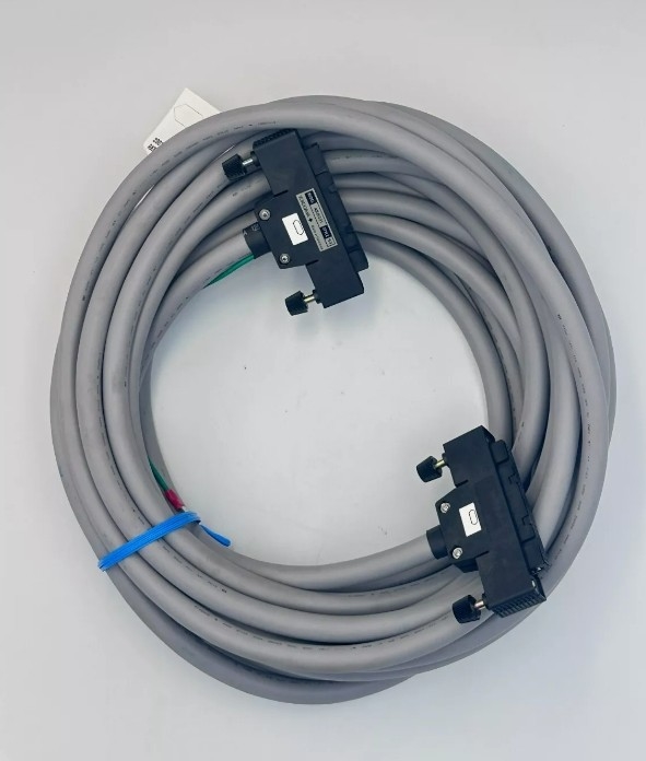 YOKOGAWA AKB331 Cable de señal de 50 a 50 pines para conexión entre SDV144/531/53A/541/SAT145 y la placa terminal