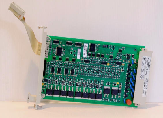 Honeywell Fail-safe Digital Output Module 24 Vdc 0.55 A with 8 Channels